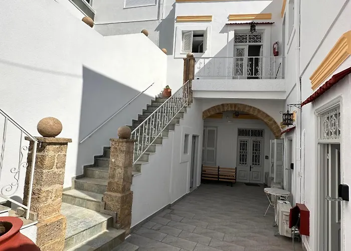 Tramonto 招待所 Rhodes City